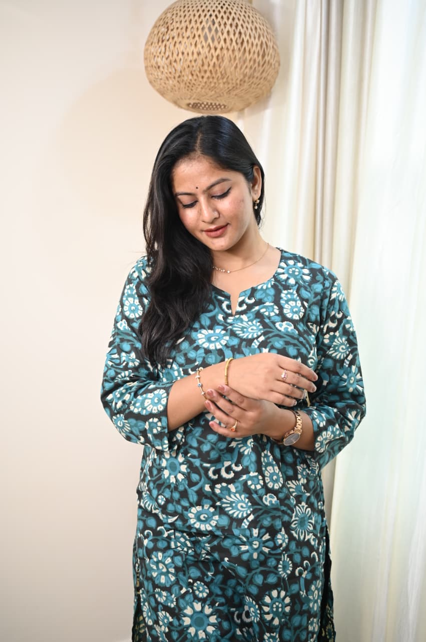 Floral printed kurti pant set
